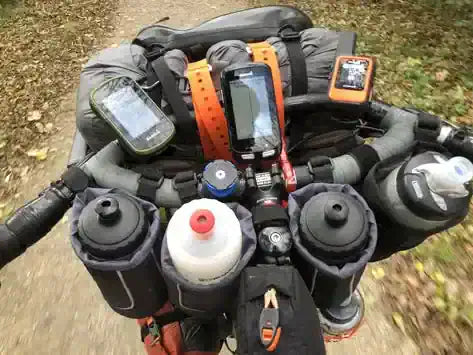 Comment fixer une sacoche sur son vélo : guide d'installation étape par étape