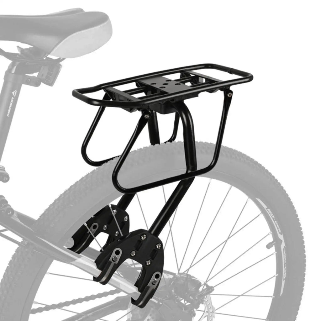 Porte-bagage VTT arrière en aluminium noir fixé par pinces au-dessus de la roue arrière d'un VTT