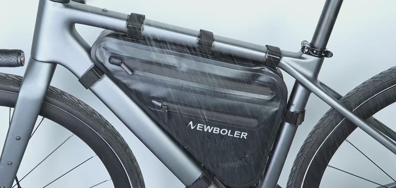 Vidéo produit de la sacoche de cadre vélo triangulaire imperméable 10 L