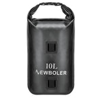 Sac impermeable noir de 10 litres avec fermeture a rouleau, presente sur fond blanc.