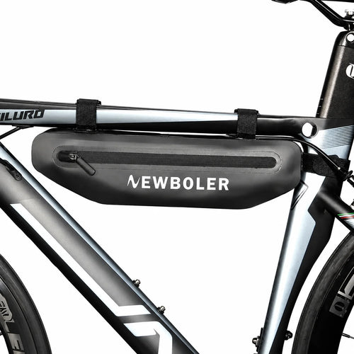 Sacoche cadre vélo noire fixée par sangles velcro sur le tube supérieur vue latérale