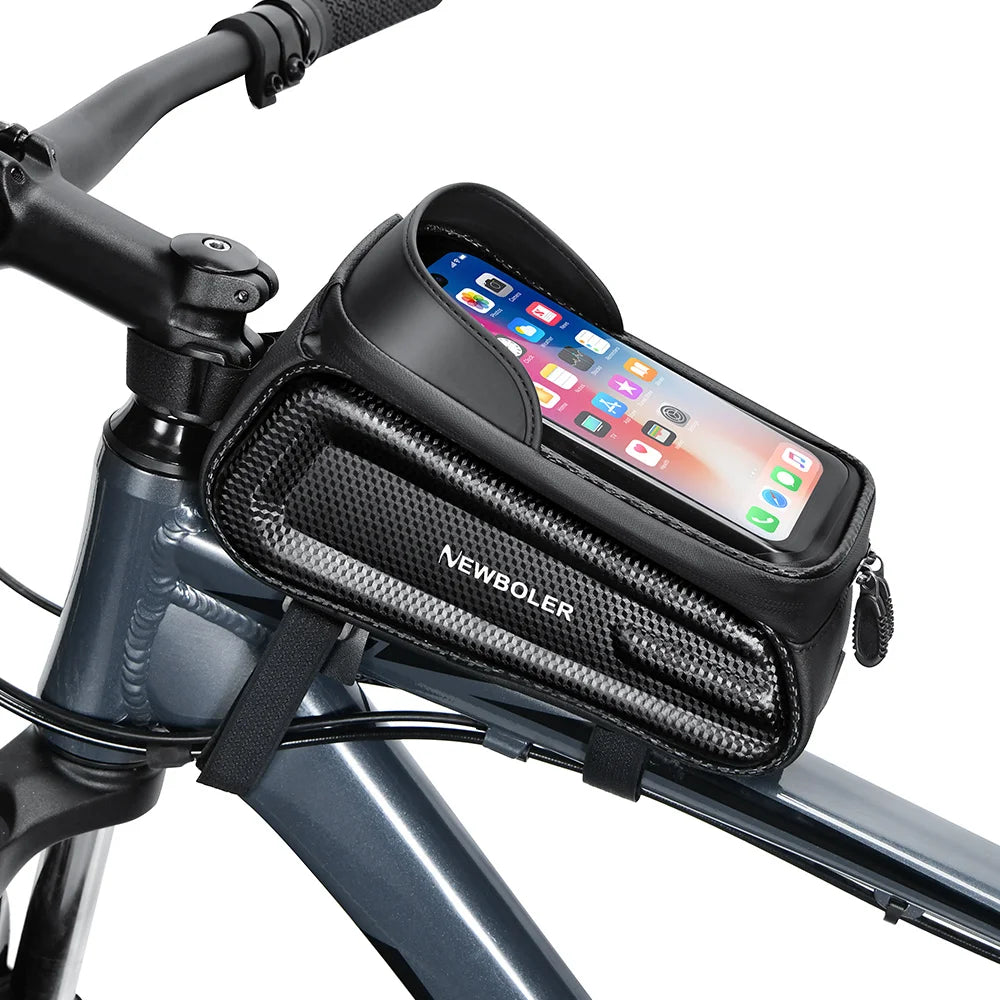 Sacoche de cadre noire avec fenetre tactile pour telephone, fixee sur le tube superieur d'un velo.