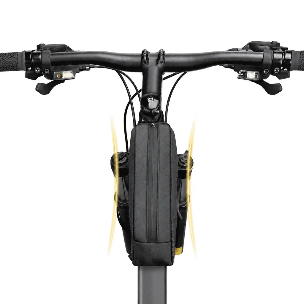 Sacoche de cadre noire installee sous la potence d'un velo, vue de face avec points de fixation