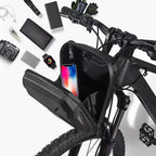 Sacoche de guidon 3L posée avec un téléphone, des clés, un portefeuille et une batterie