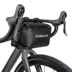 Sacoche de guidon vélo 7L noire étanche fixée sur un cintre de vélo de route