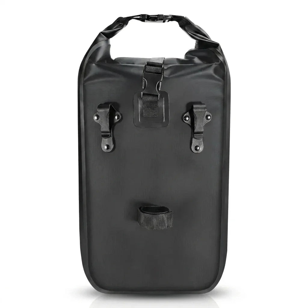 Dos d une sacoche de porte-bagage noire montrant ses crochets et systeme de fixation au porte-bagage.