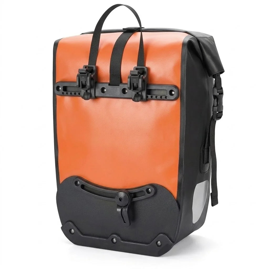 Sacoche de porte-bagage vélo orange et noire vue de côté avec système de fixation et clips