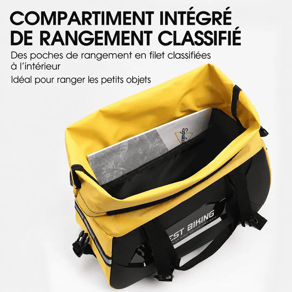Compartiment principal ouvert avec poches de rangement en filet pour les petits objets