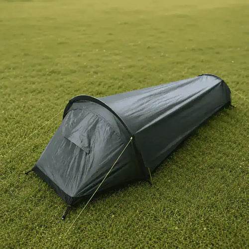 Vue latérale de la tente de bivouac ultralégère 1 place